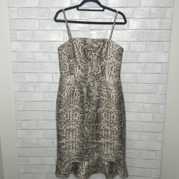 NWT Hutch Etta Ruffle Hem Pencil Print Dress - Picture 3 of 16